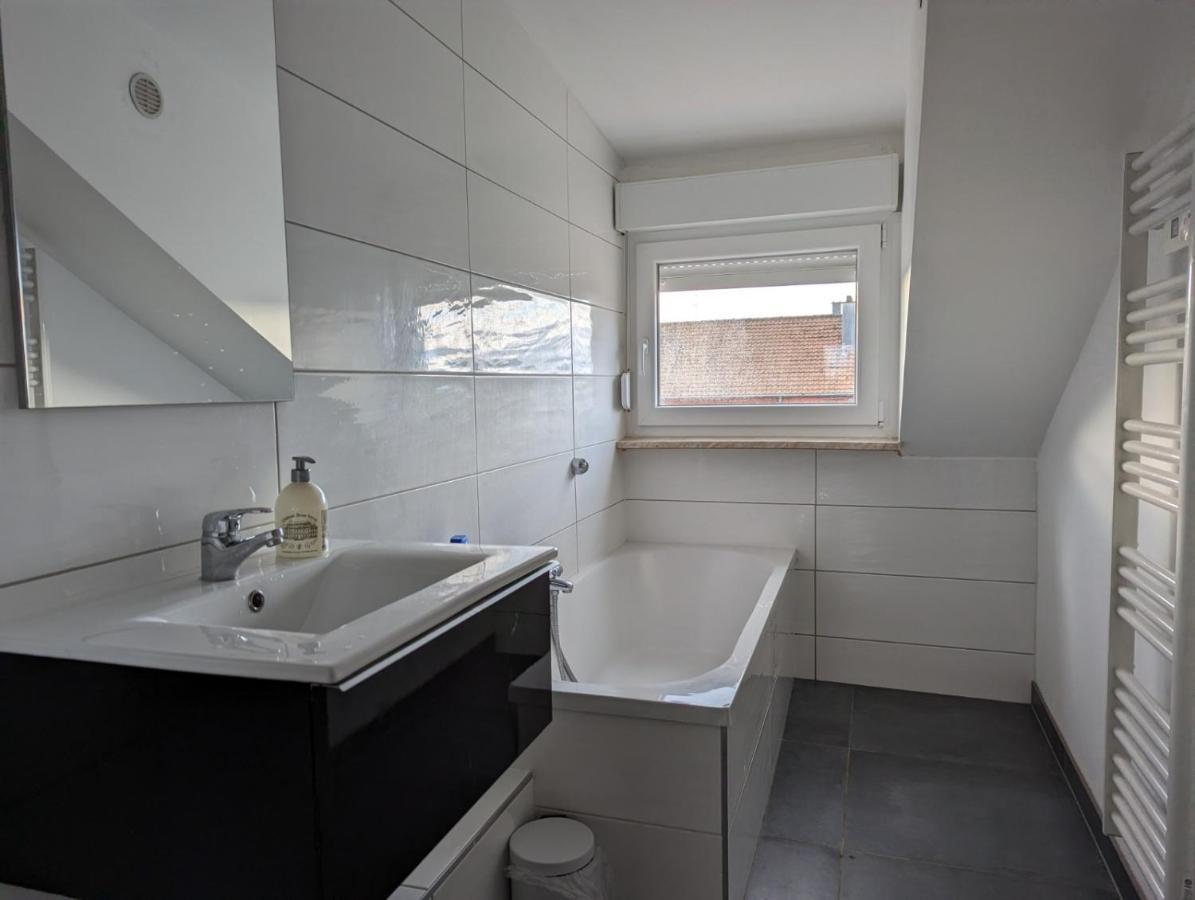 Le Vauban - Appartement 2 Chambres, Salon, Cuisine Equipee, Parking Et Wifi Gratuit Mulhouse Eksteriør bilde