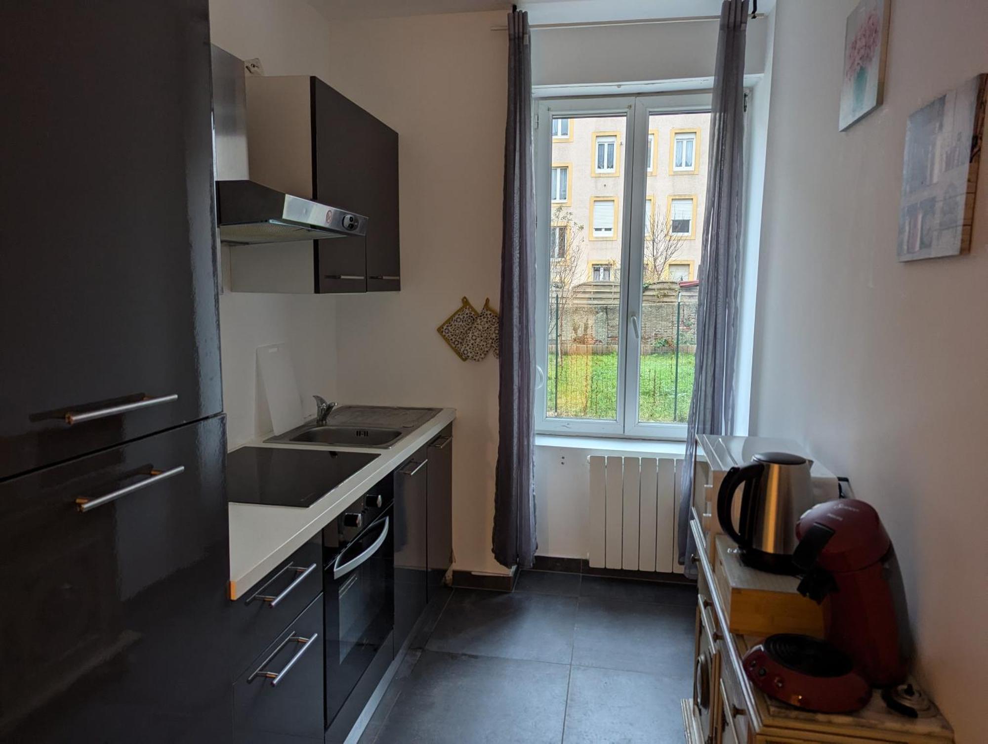 Le Vauban - Appartement 2 Chambres, Salon, Cuisine Equipee, Parking Et Wifi Gratuit Mulhouse Eksteriør bilde